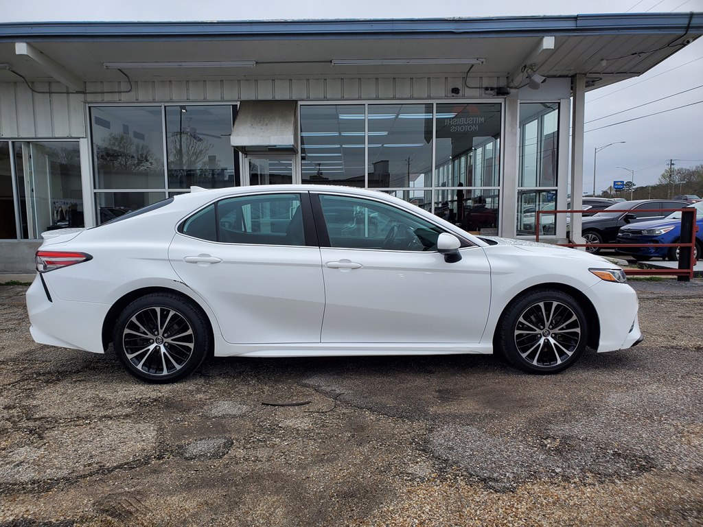 Photo 10 of this TOYOTA CAMRY