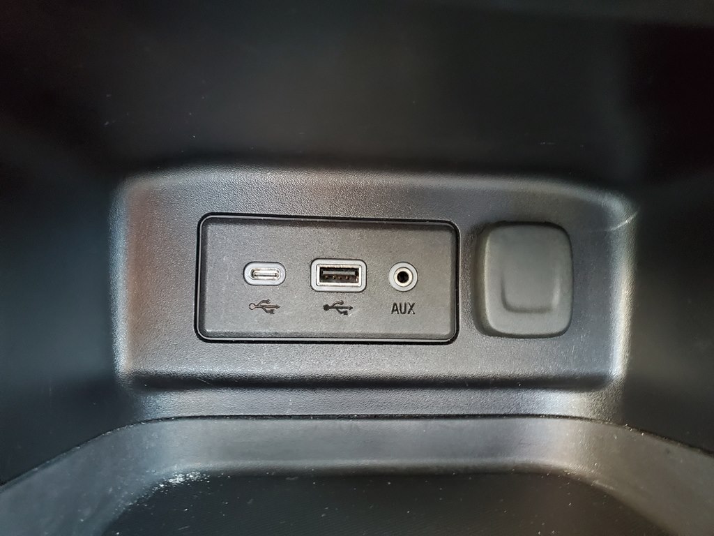 CHEVROLET EQUINOX 2019 CHEVROLET EQUINOX 2GNAXTEV3K6130572