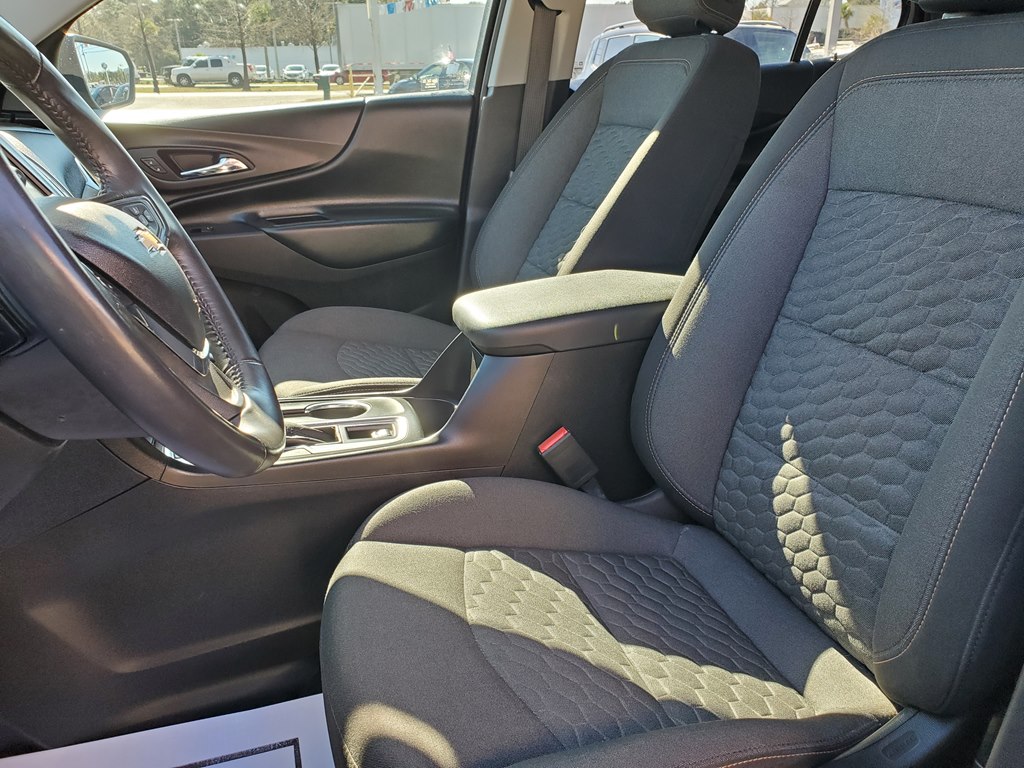Photo 20 of this CHEVROLET EQUINOX