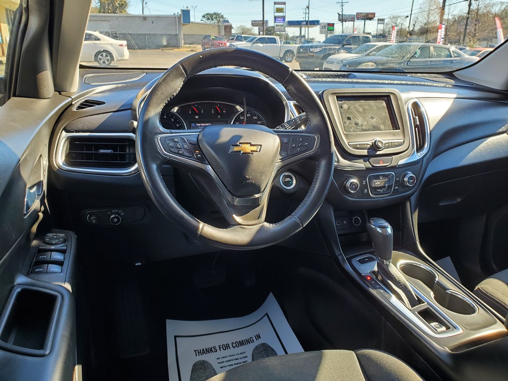 Photo 17 of this CHEVROLET EQUINOX