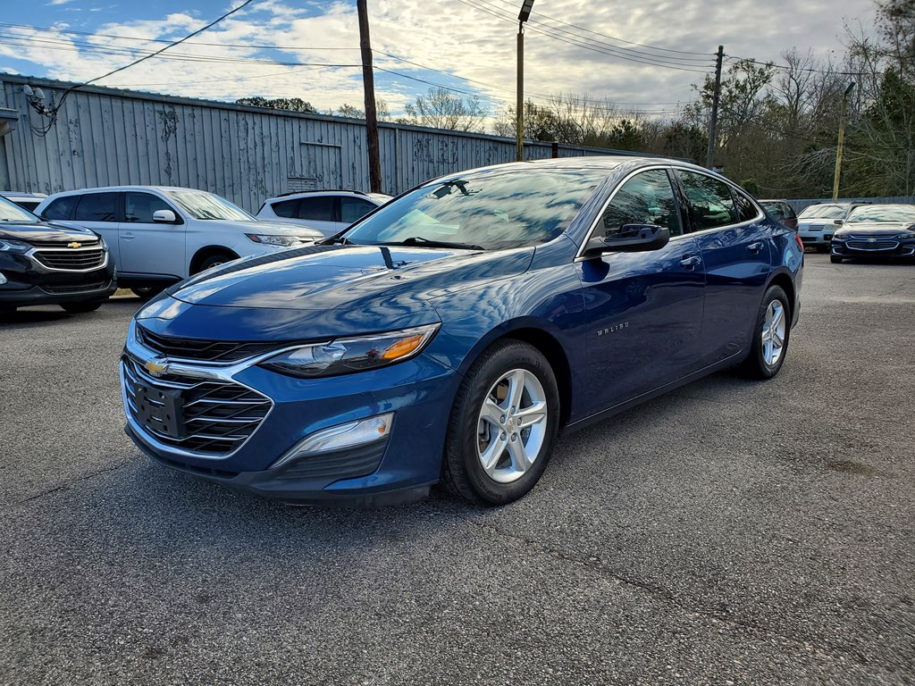 Photo 3 of this CHEVROLET MALIBU