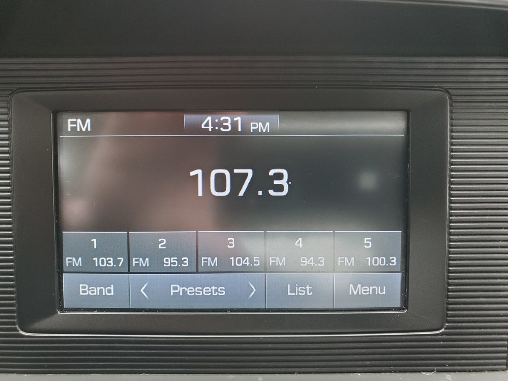 Photo 27 of this HYUNDAI ELANTRA