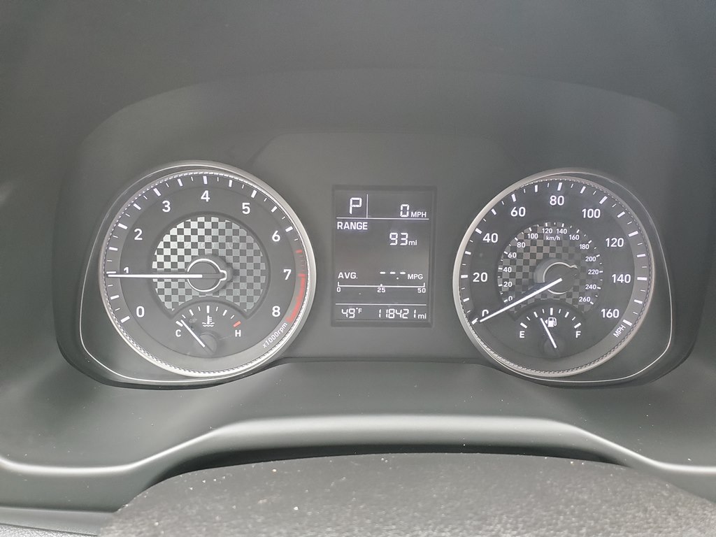 Photo 24 of this HYUNDAI ELANTRA