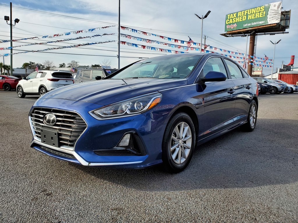 Photo 3 of this HYUNDAI SONATA