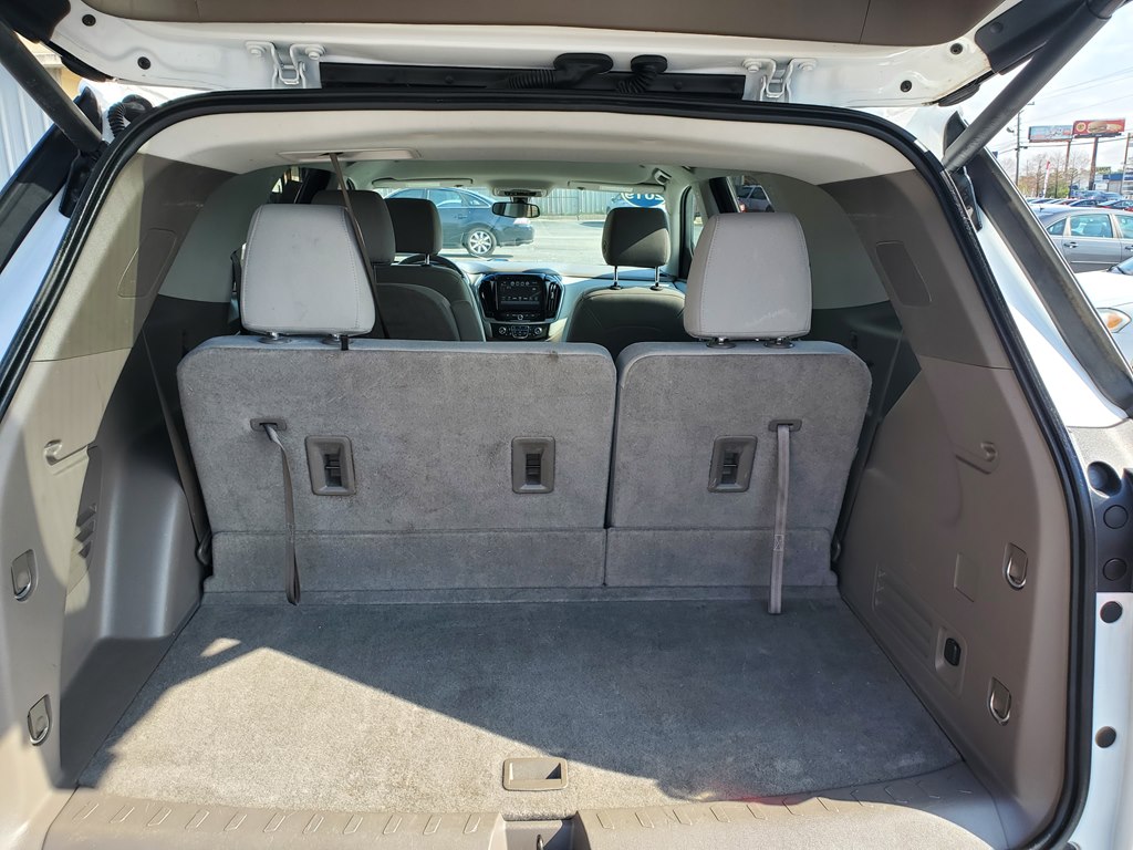 CHEVROLET TRAVERSE 2019 CHEVROLET TRAVERSE 1GNERGKW0KJ237873