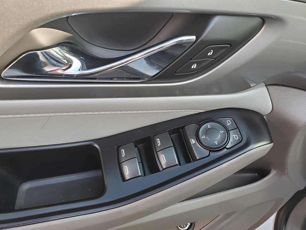CHEVROLET TRAVERSE 2019 CHEVROLET TRAVERSE 1GNERGKW0KJ237873