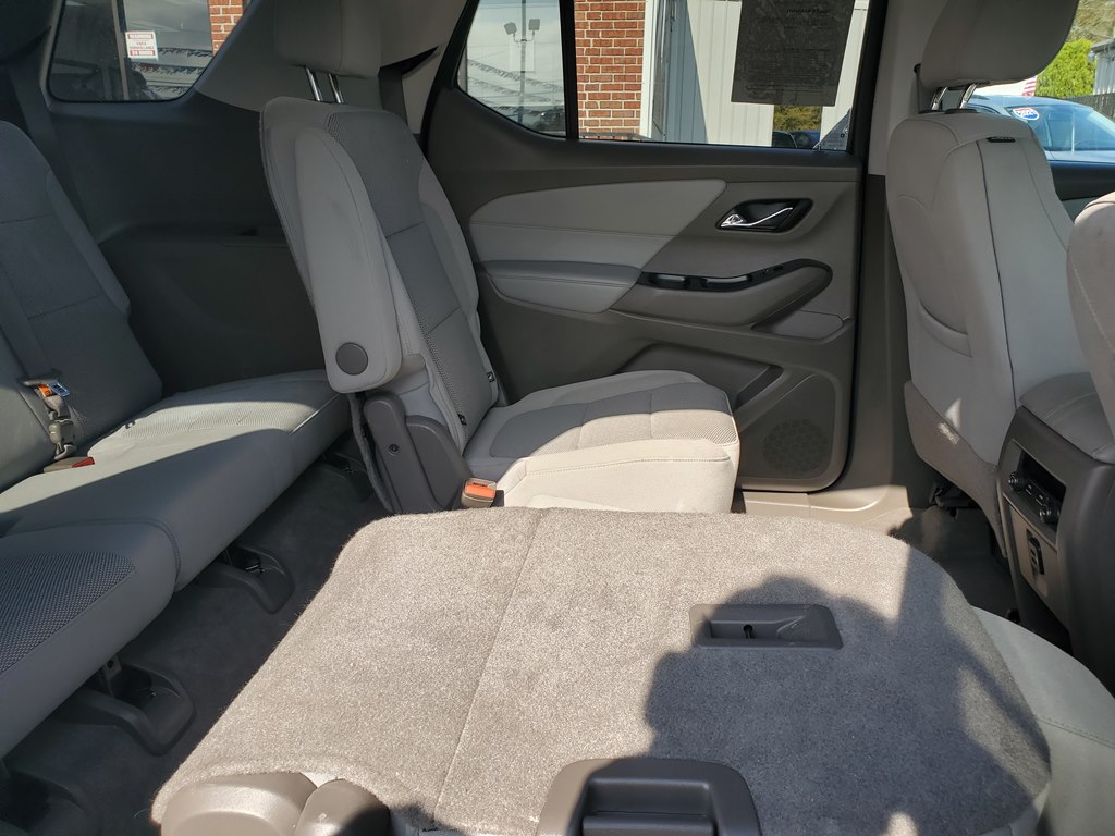 CHEVROLET TRAVERSE 2019 CHEVROLET TRAVERSE 1GNERGKW0KJ237873