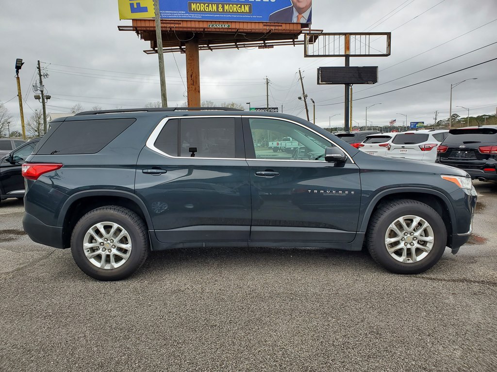 Photo 9 of this CHEVROLET TRAVERSE