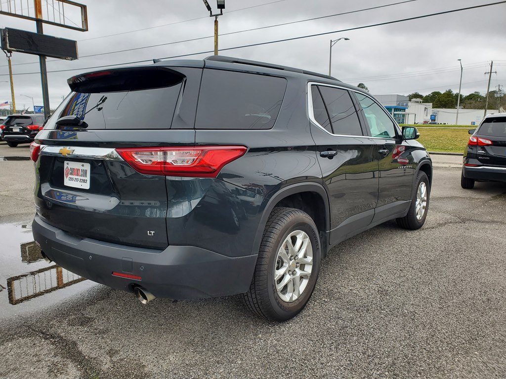 Photo 8 of this CHEVROLET TRAVERSE