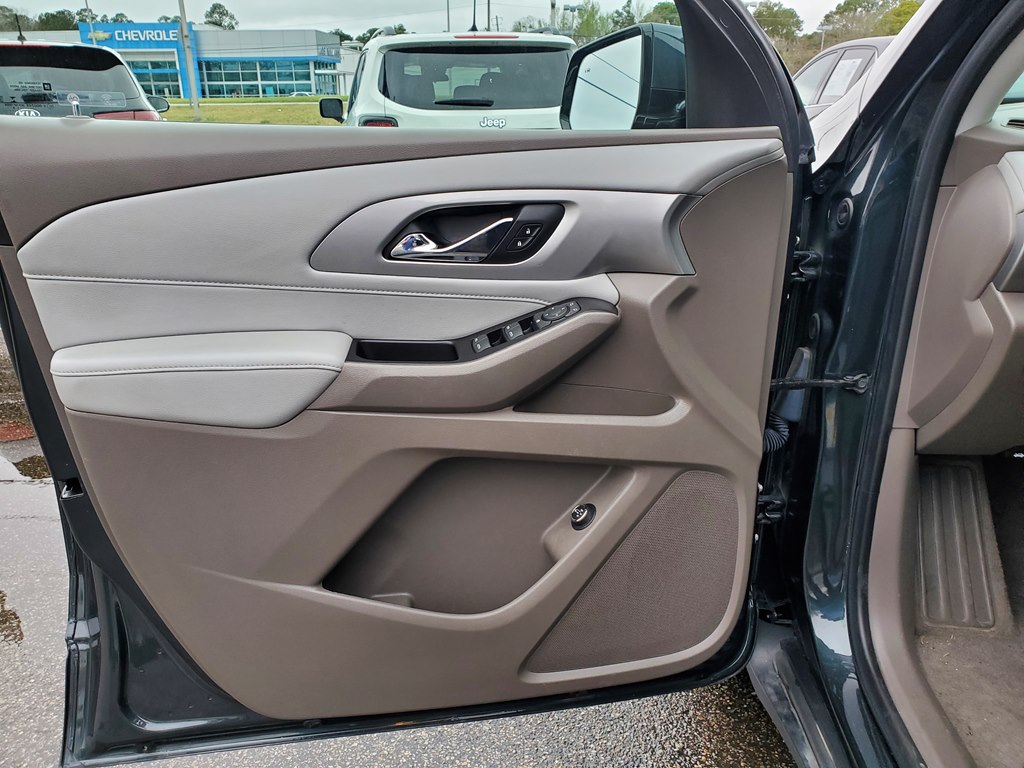 Photo 19 of this CHEVROLET TRAVERSE