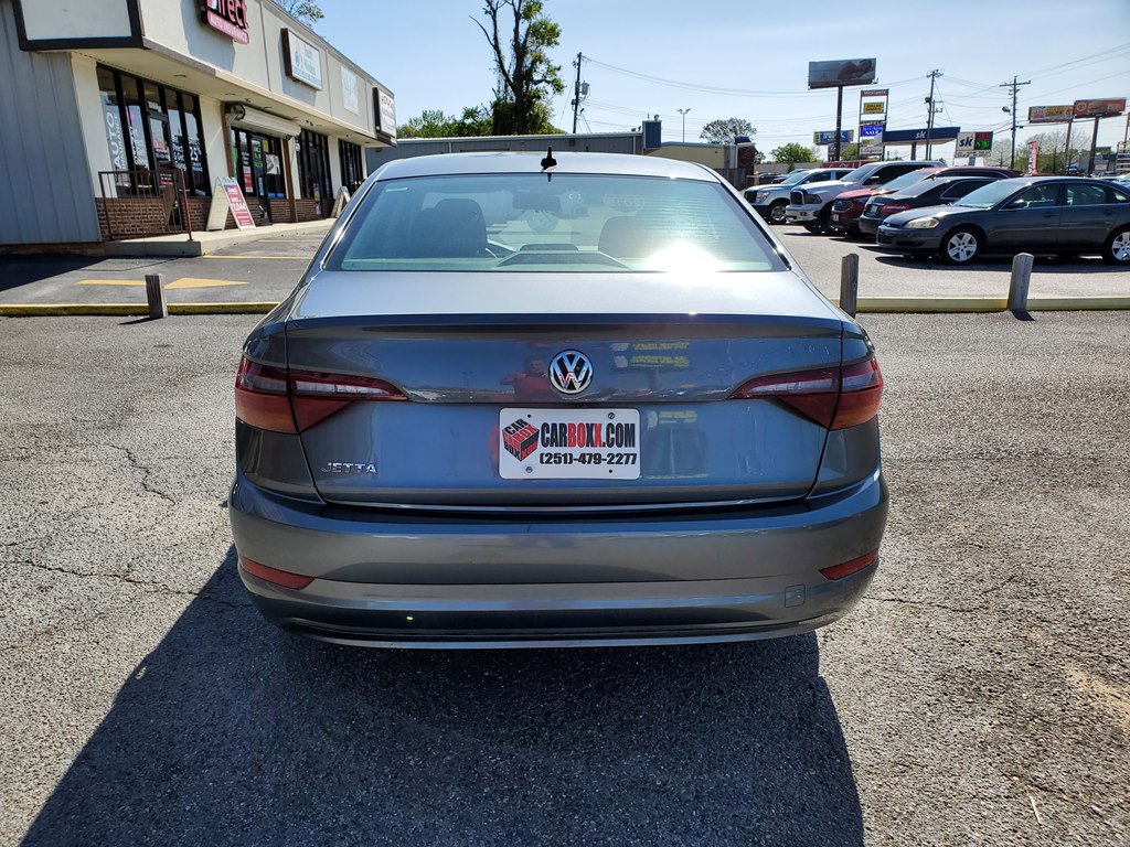 Photo 6 of this VOLKSWAGEN JETTA