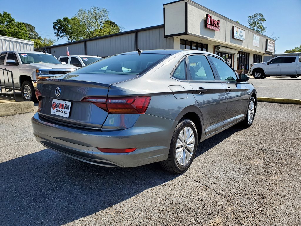Photo 9 of this VOLKSWAGEN JETTA