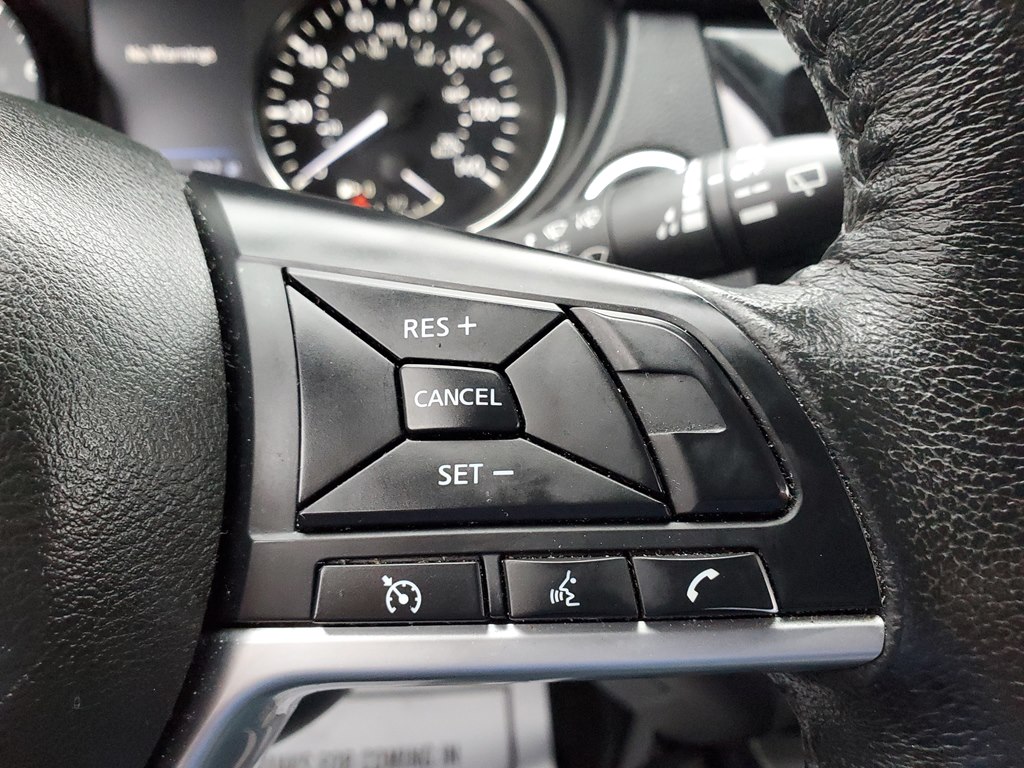 Photo 25 of this NISSAN ROGUE