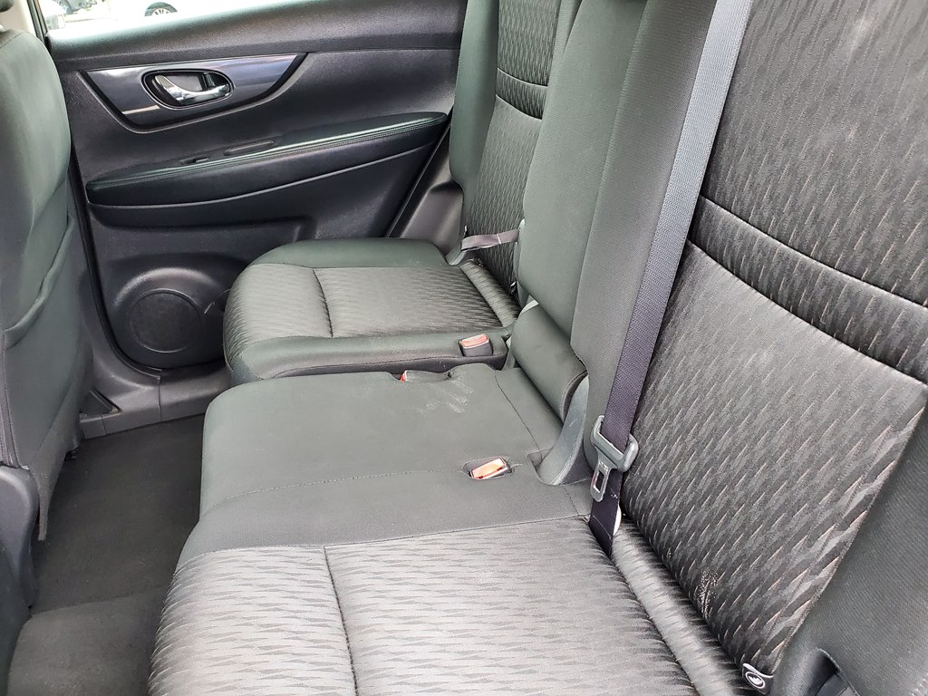 Photo 16 of this NISSAN ROGUE