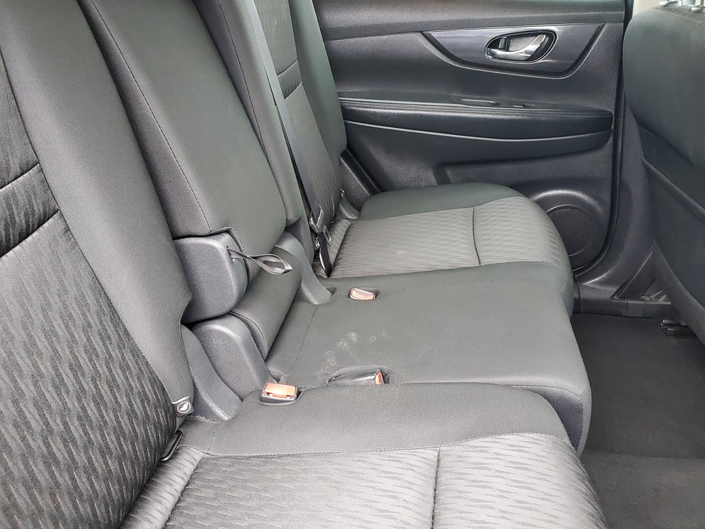 Photo 15 of this NISSAN ROGUE