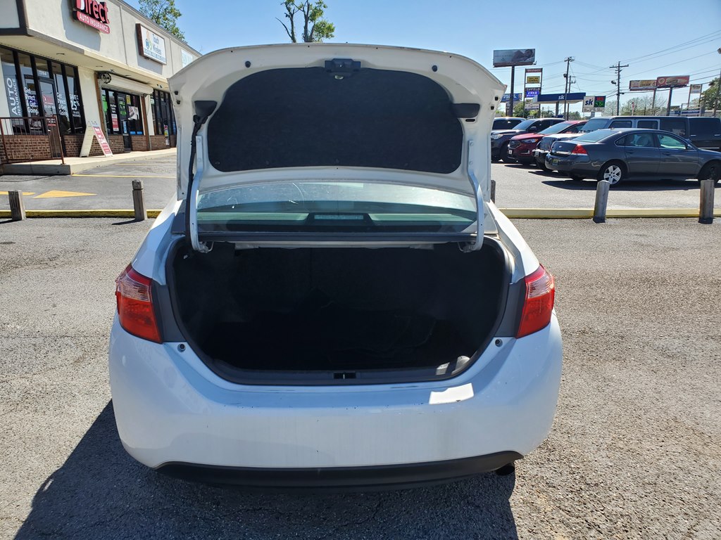 Photo 7 of this TOYOTA COROLLA