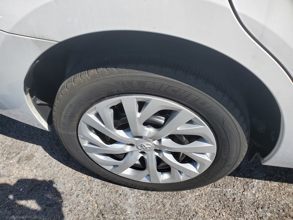 Photo 11 of this TOYOTA COROLLA