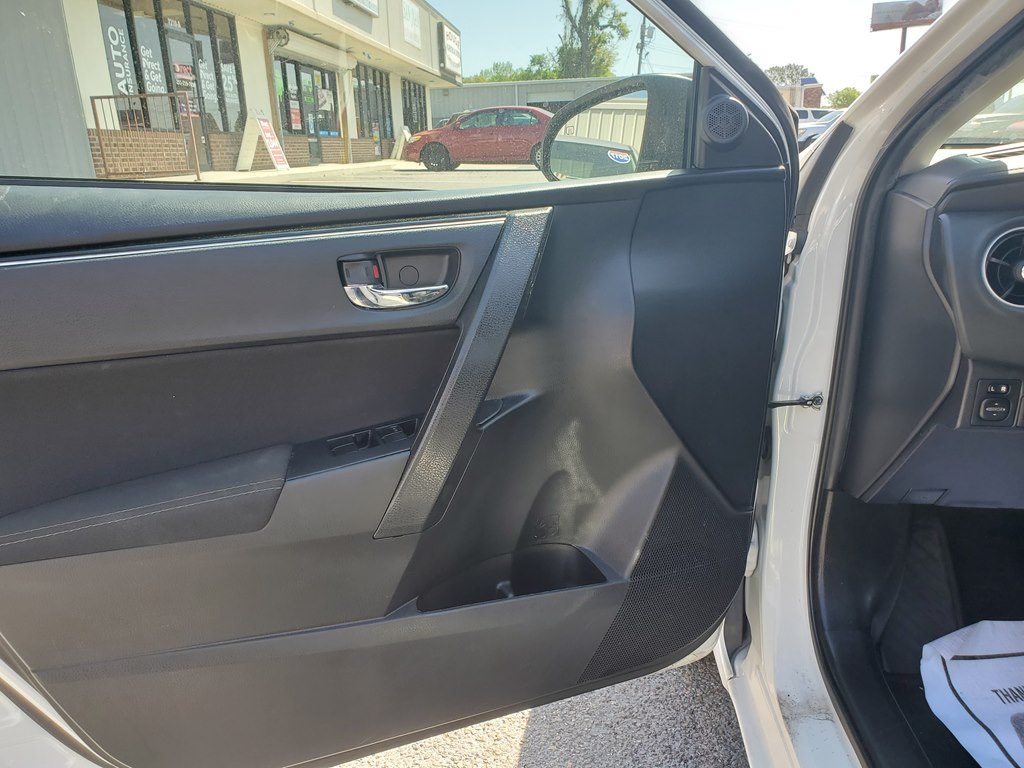 Photo 17 of this TOYOTA COROLLA