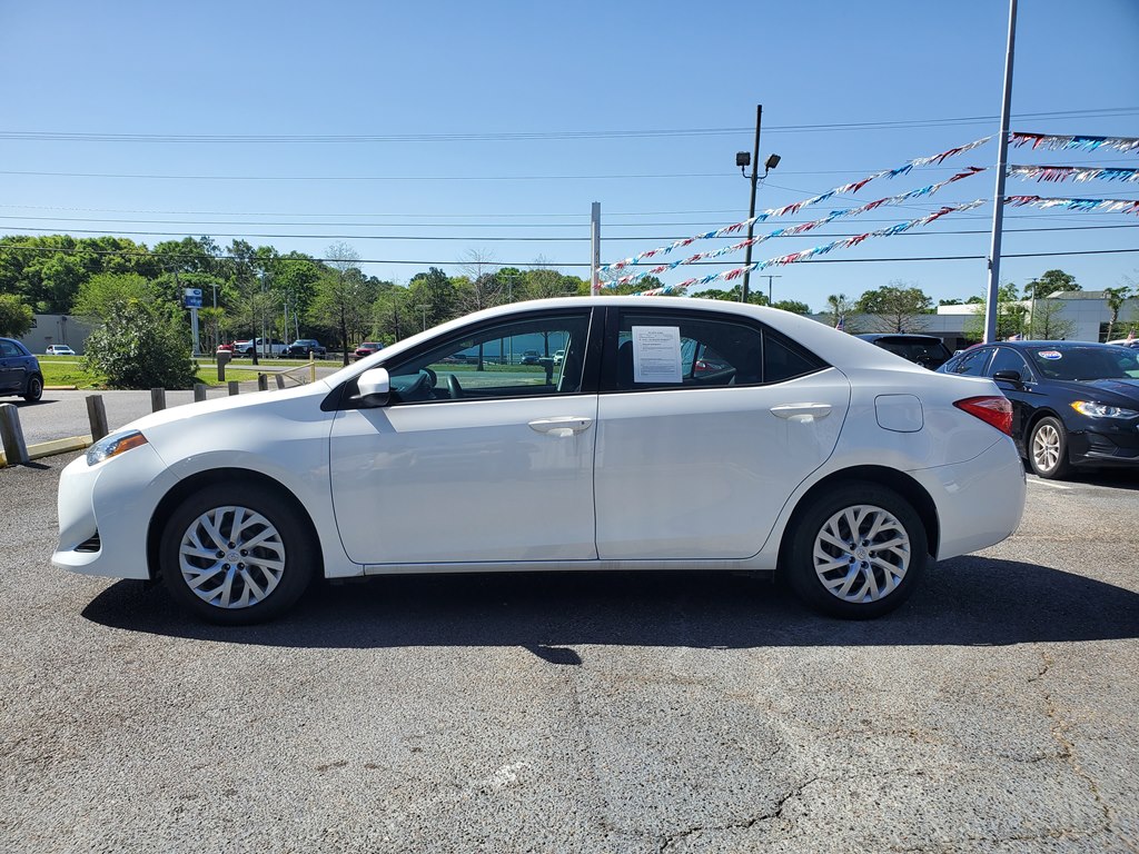Photo 4 of this TOYOTA COROLLA