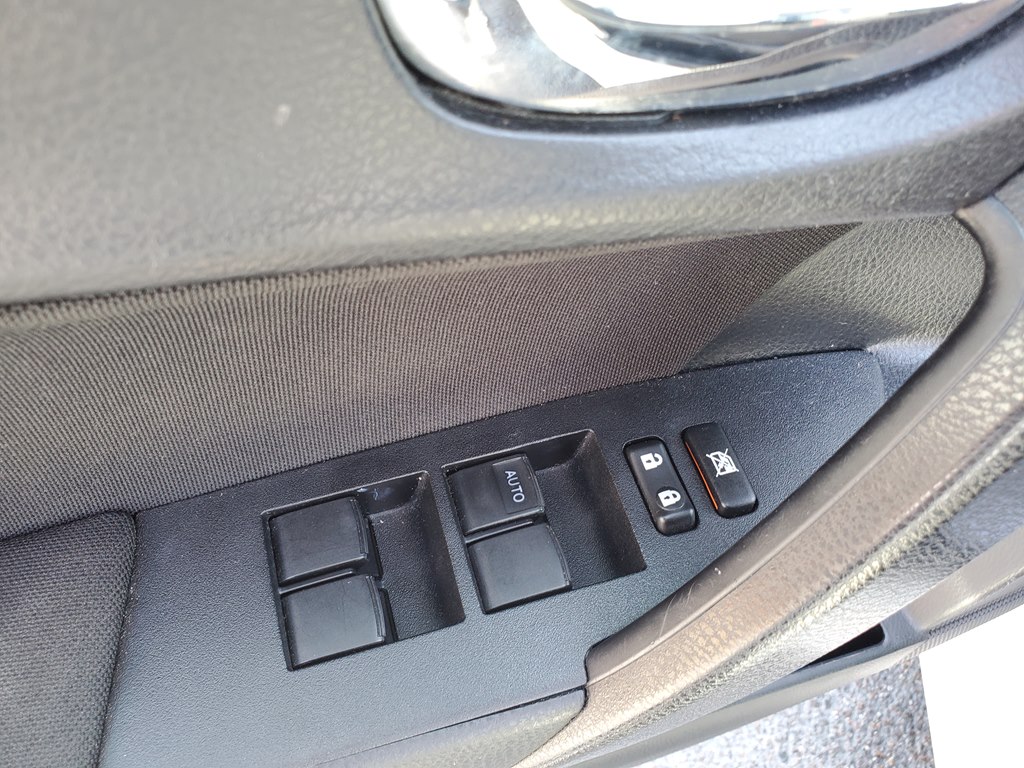 Photo 18 of this TOYOTA COROLLA