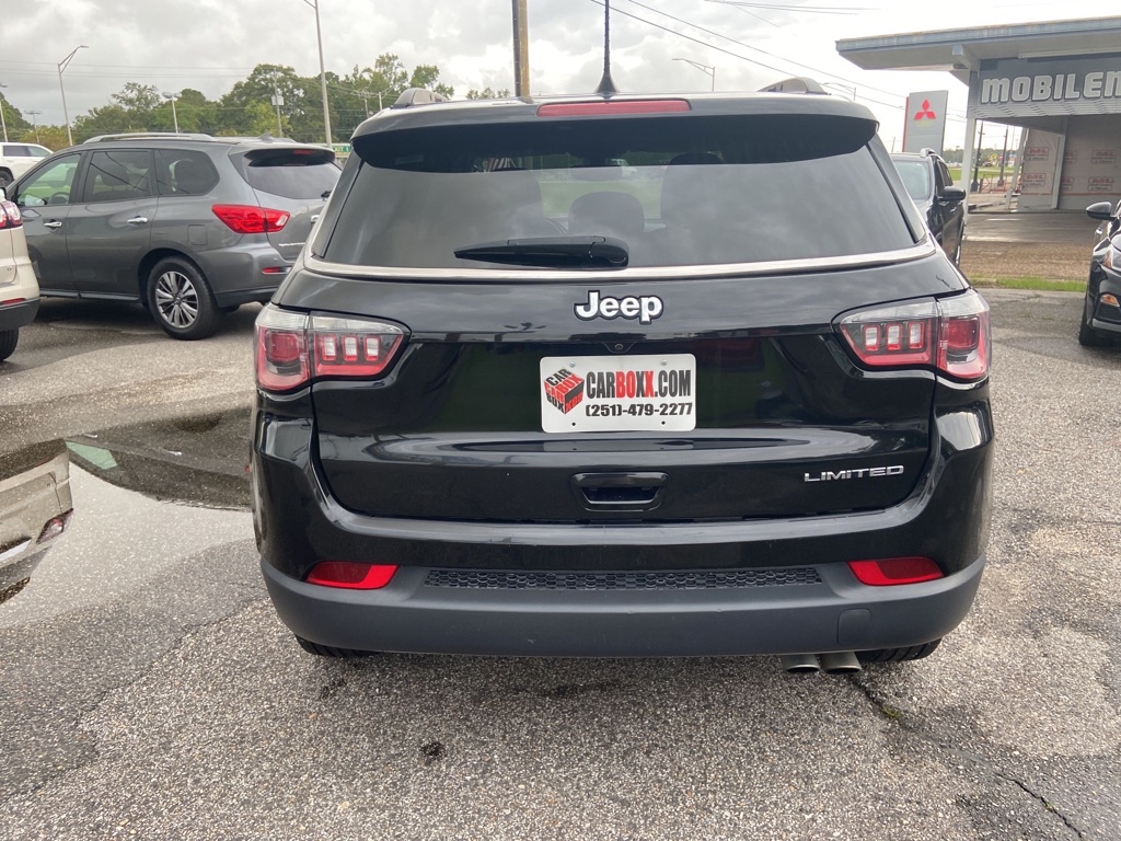 Photo 3 of this JEEP COMPASS