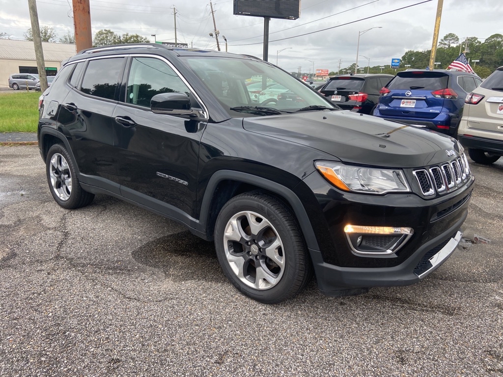 Photo 2 of this JEEP COMPASS