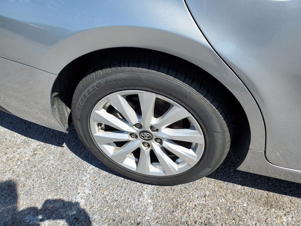 Photo 11 of this TOYOTA CAMRY