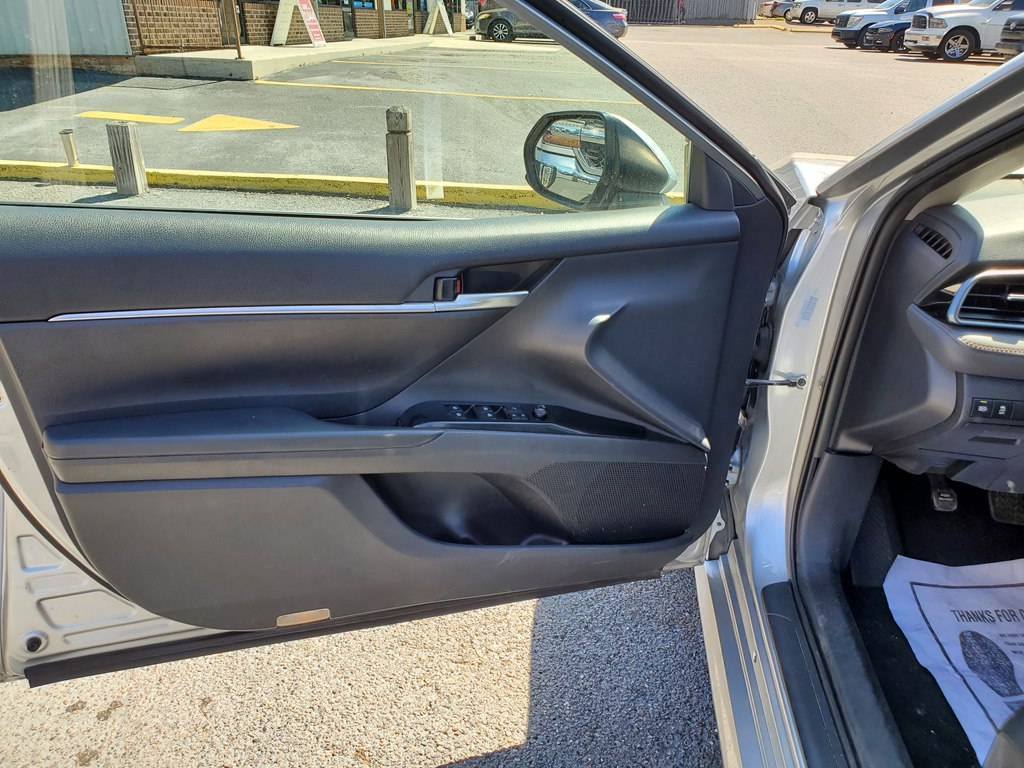 Photo 18 of this TOYOTA CAMRY