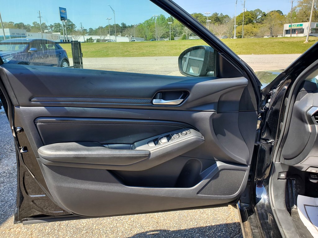 Photo 20 of this NISSAN ALTIMA