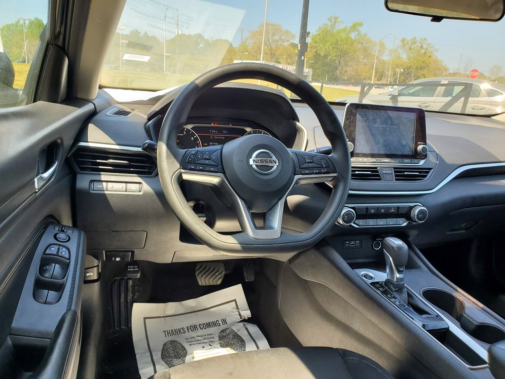 Photo 19 of this NISSAN ALTIMA