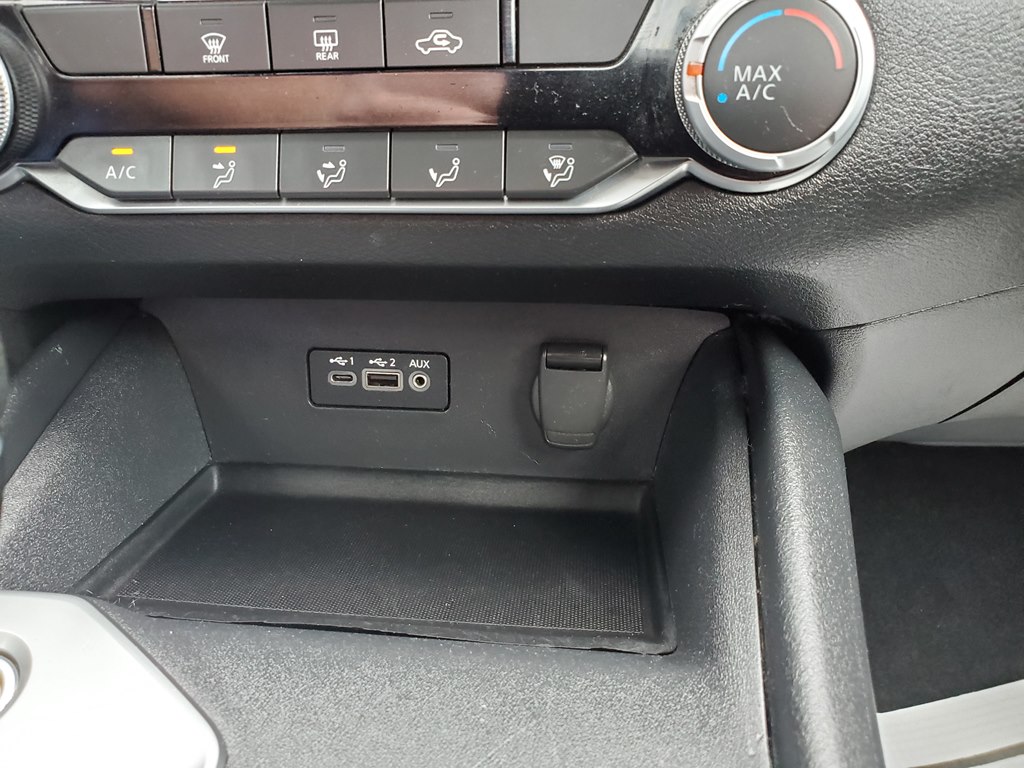 Photo 25 of this NISSAN ALTIMA