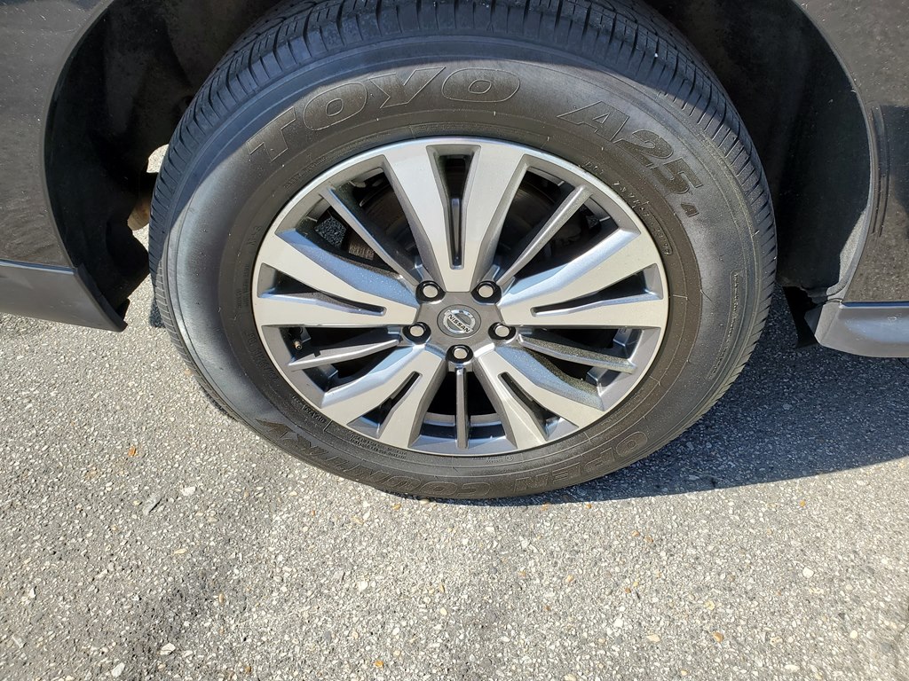 Photo 11 of this NISSAN PATHFINDER