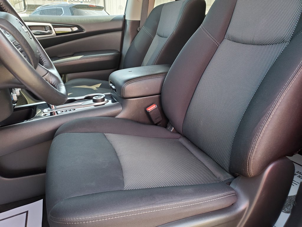 Photo 24 of this NISSAN PATHFINDER