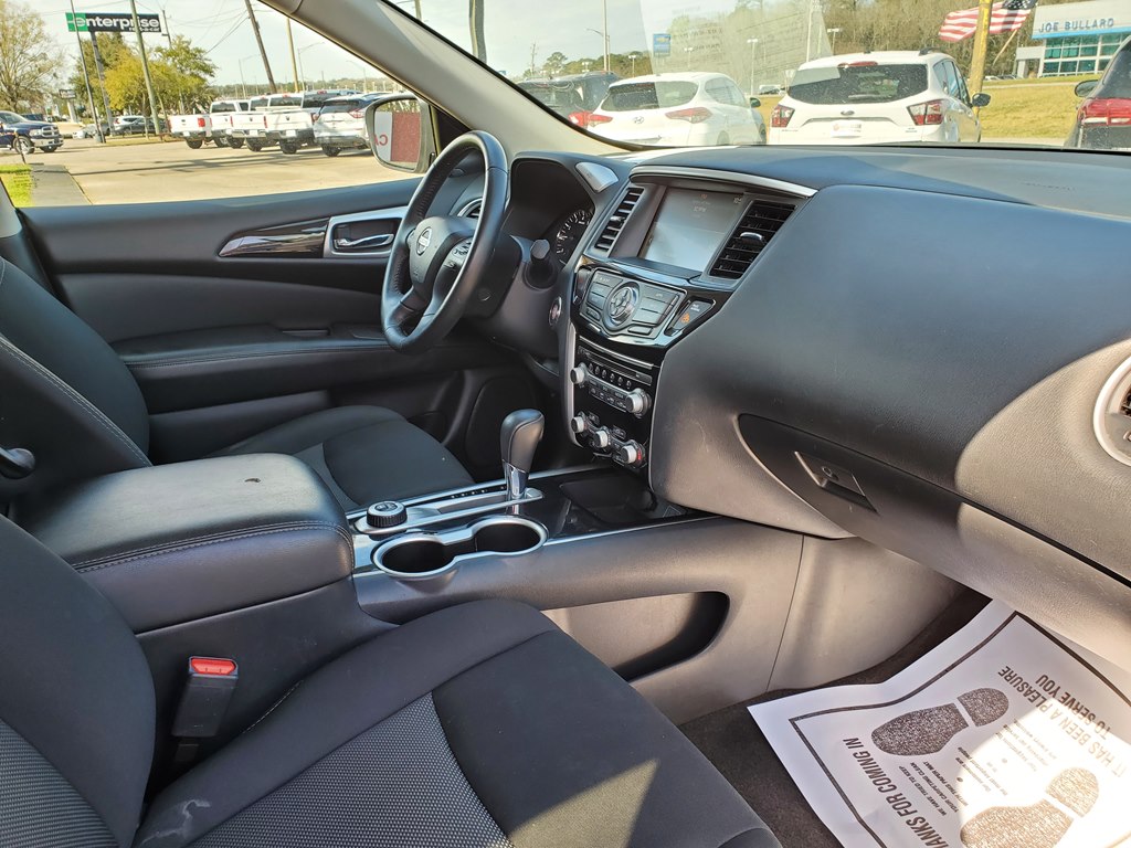 Photo 12 of this NISSAN PATHFINDER