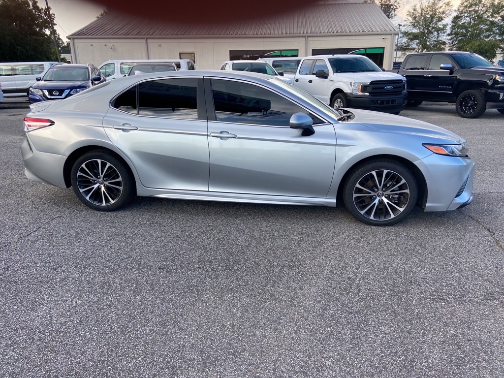 Photo 2 of this TOYOTA CAMRY