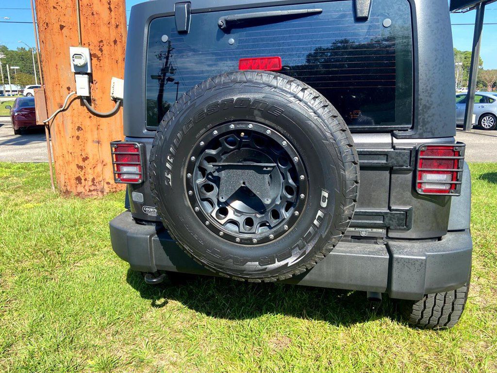 Photo 5 of this JEEP WRANGLER