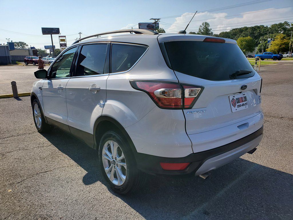 Photo 5 of this FORD ESCAPE