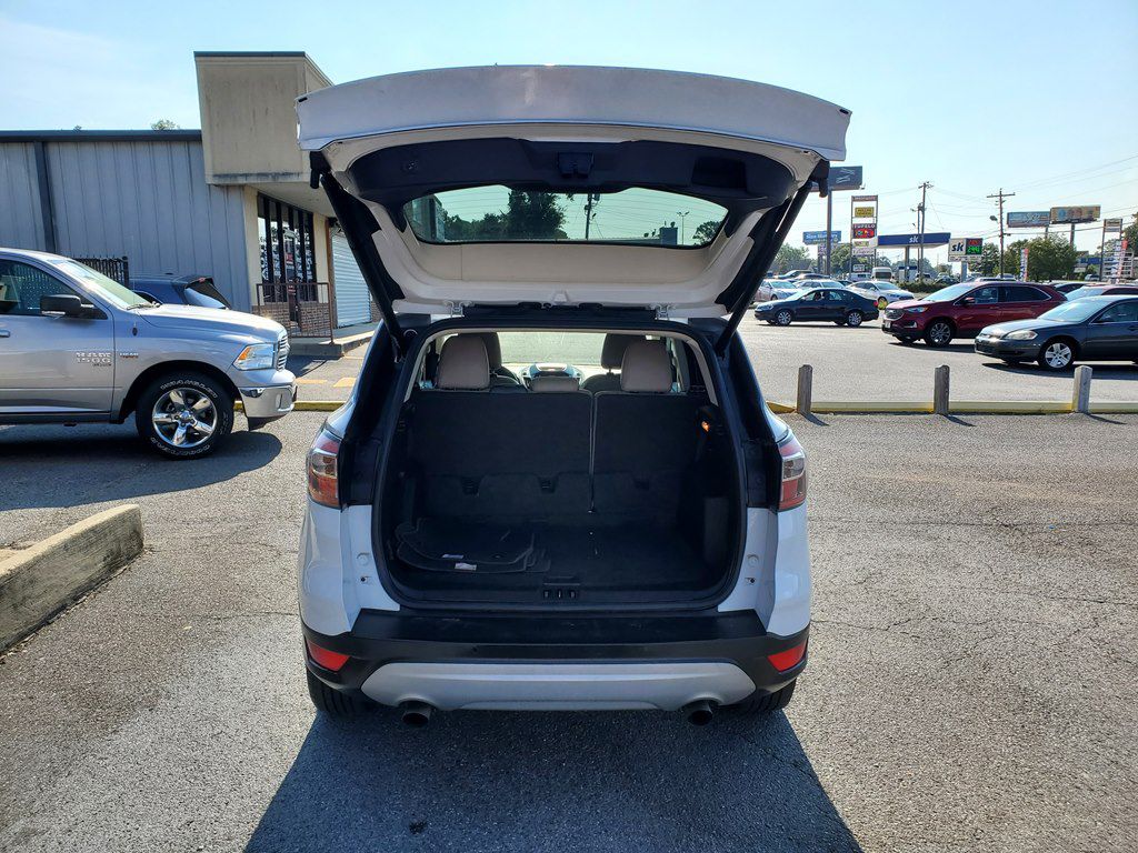 Photo 7 of this FORD ESCAPE
