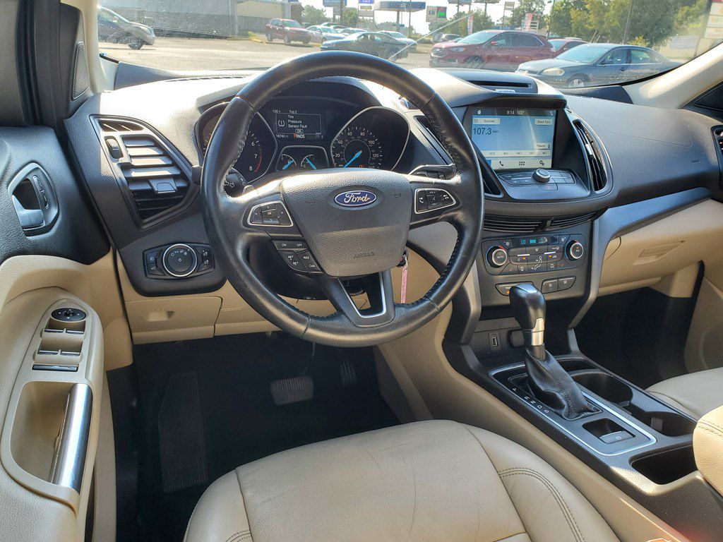 Photo 19 of this FORD ESCAPE