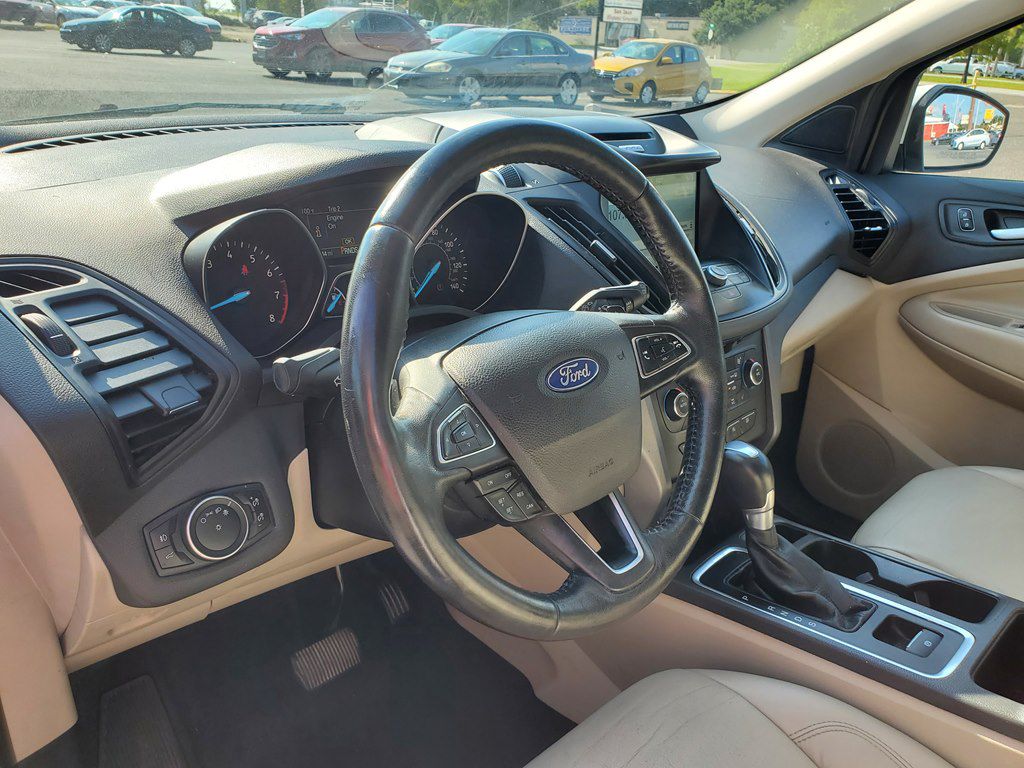 Photo 24 of this FORD ESCAPE