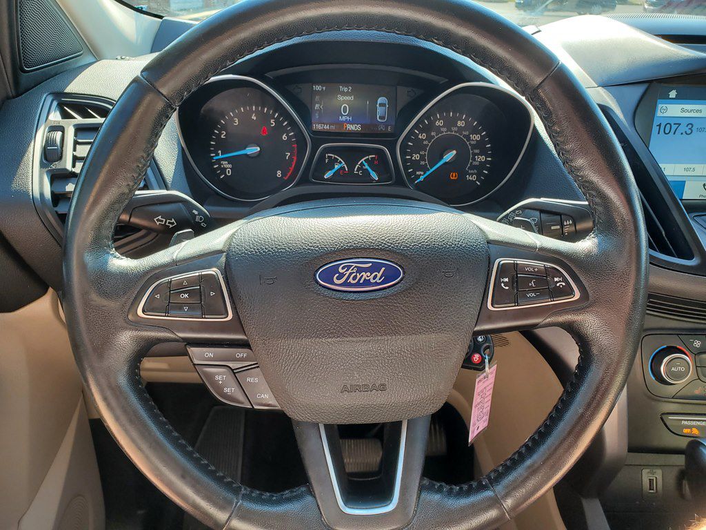 Photo 25 of this FORD ESCAPE