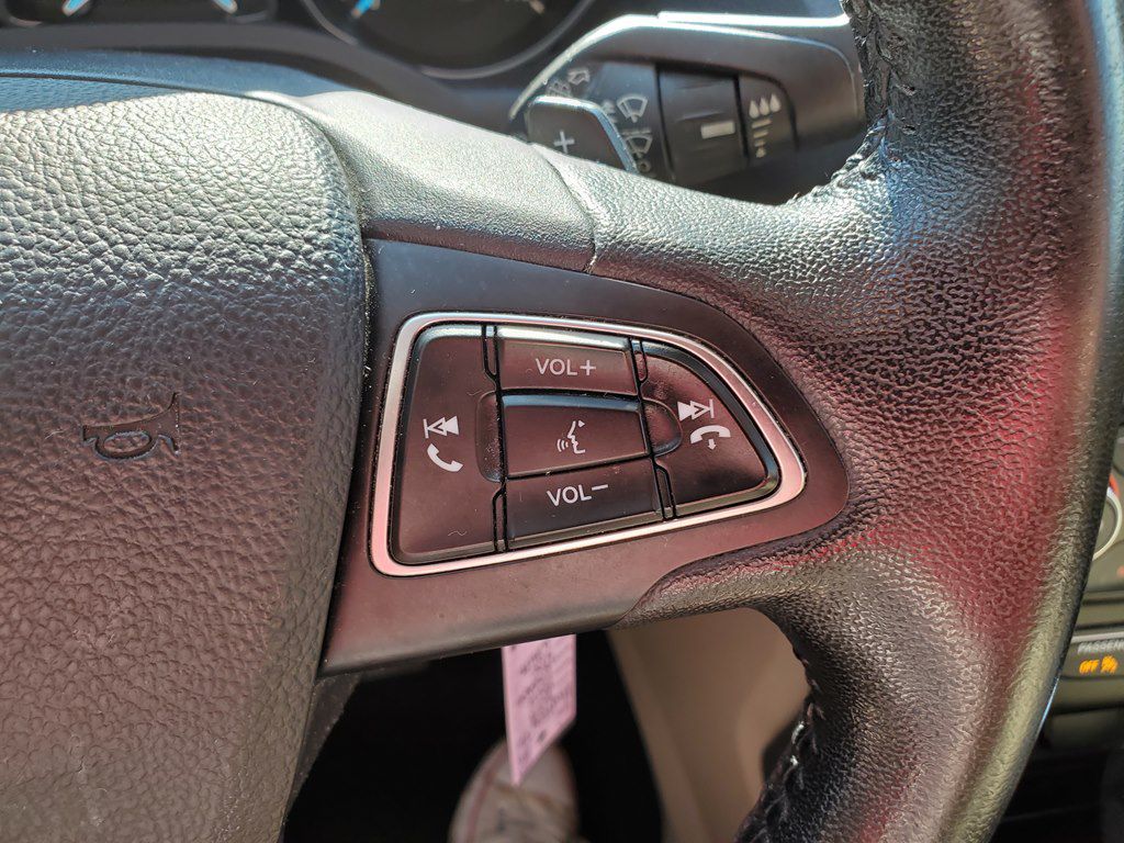 Photo 27 of this FORD ESCAPE