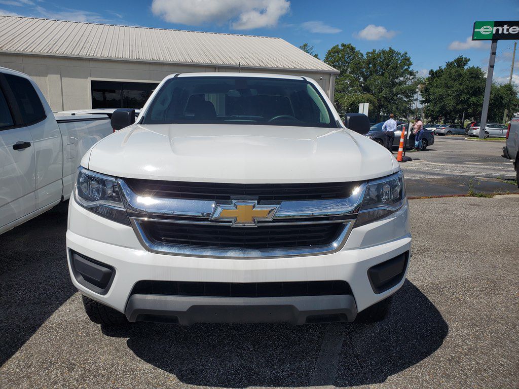 Photo 2 of this CHEVROLET COLORADO