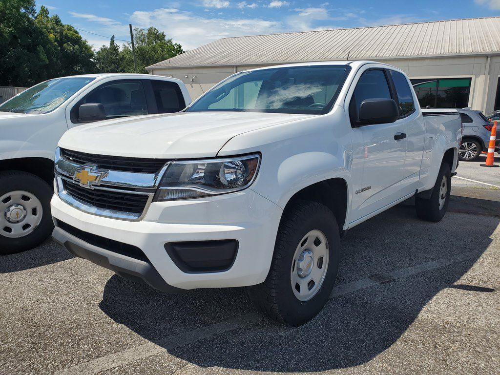 Photo 3 of this CHEVROLET COLORADO