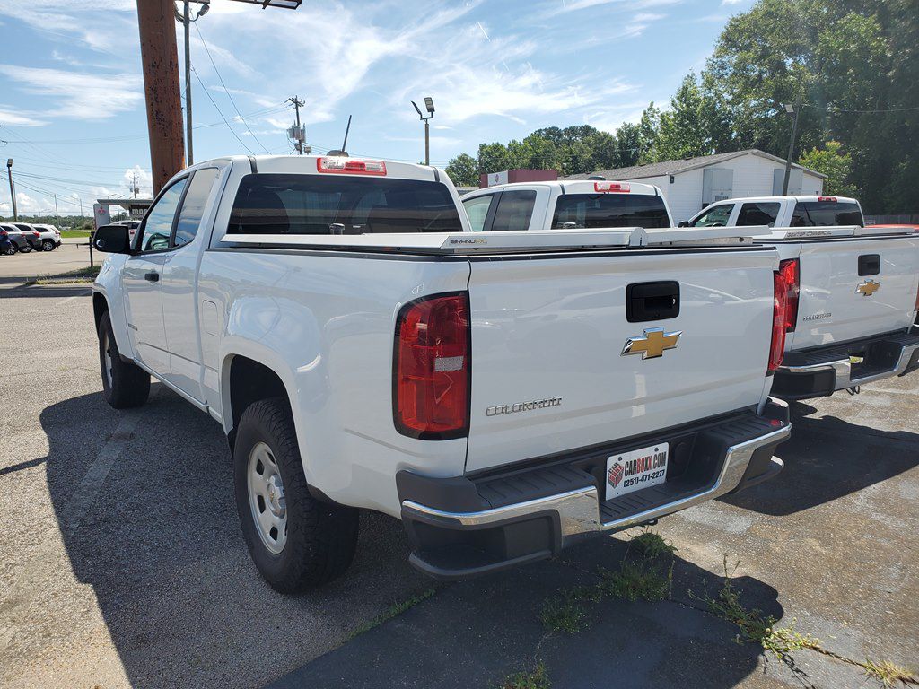Photo 4 of this CHEVROLET COLORADO