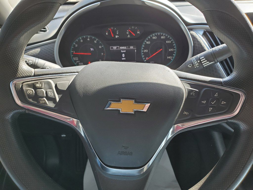 Photo 20 of this CHEVROLET MALIBU