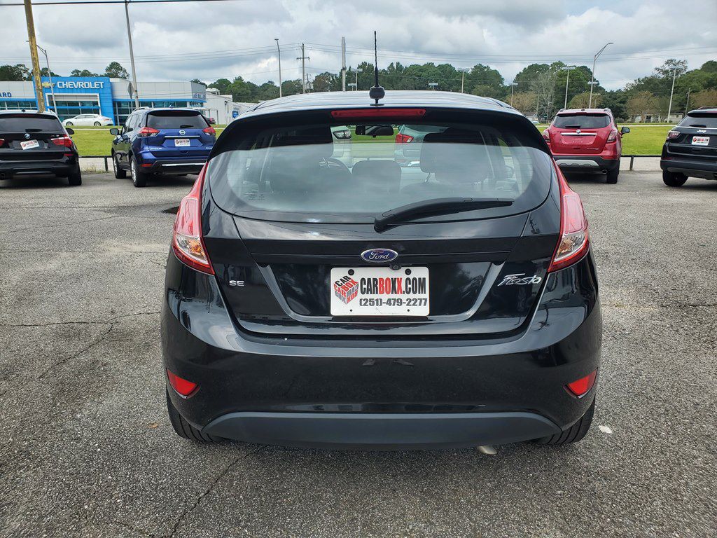 Photo 6 of this FORD FIESTA