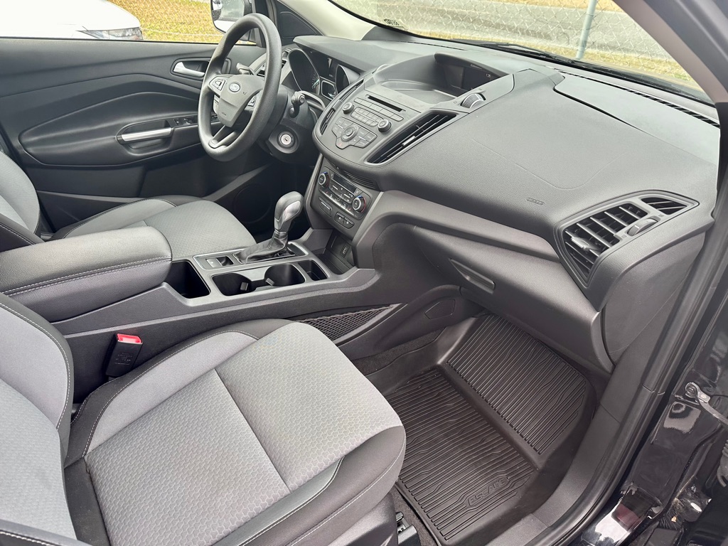 Photo 3 of this FORD ESCAPE