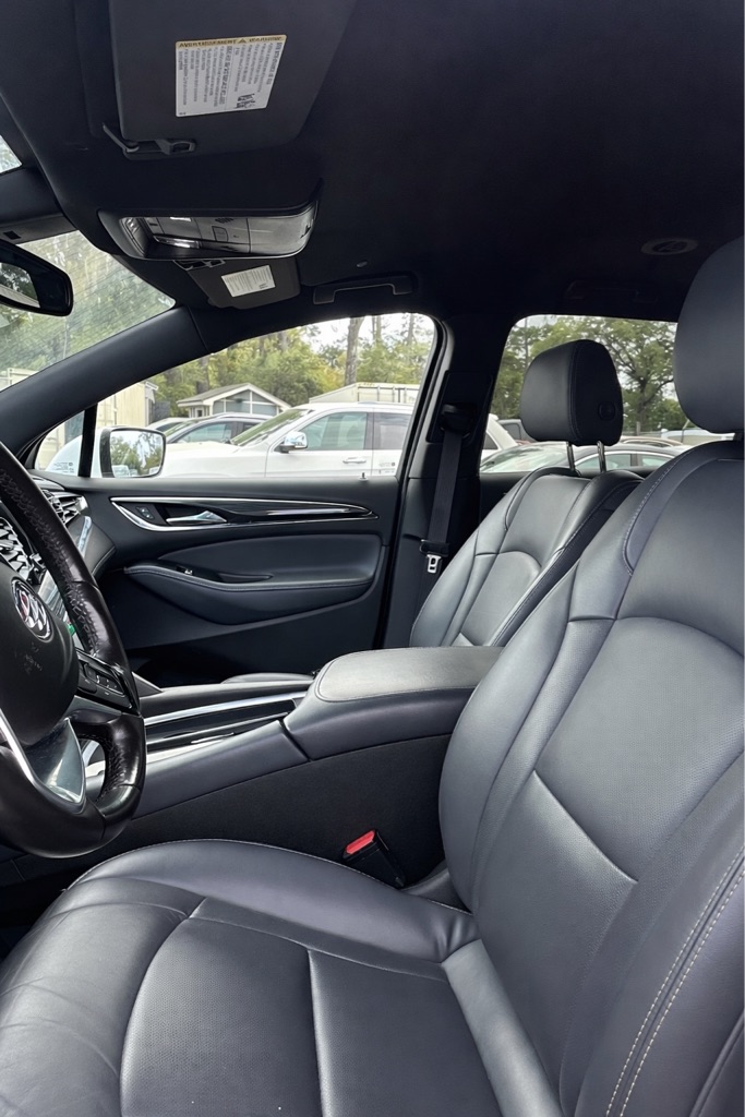 Photo 5 of this BUICK ENCLAVE