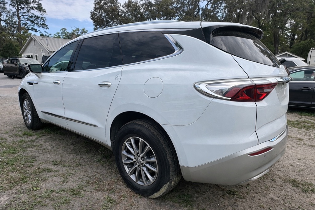 Photo 4 of this BUICK ENCLAVE